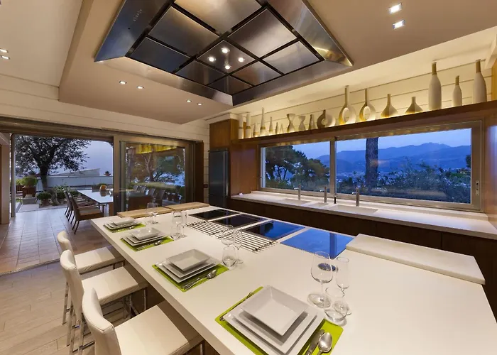 Villantonella فيلة