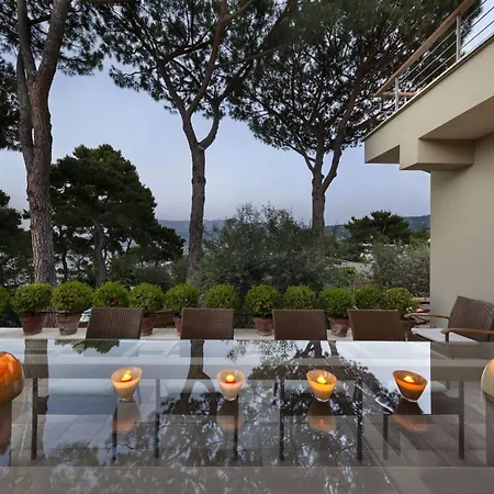 Villantonella Вілла *